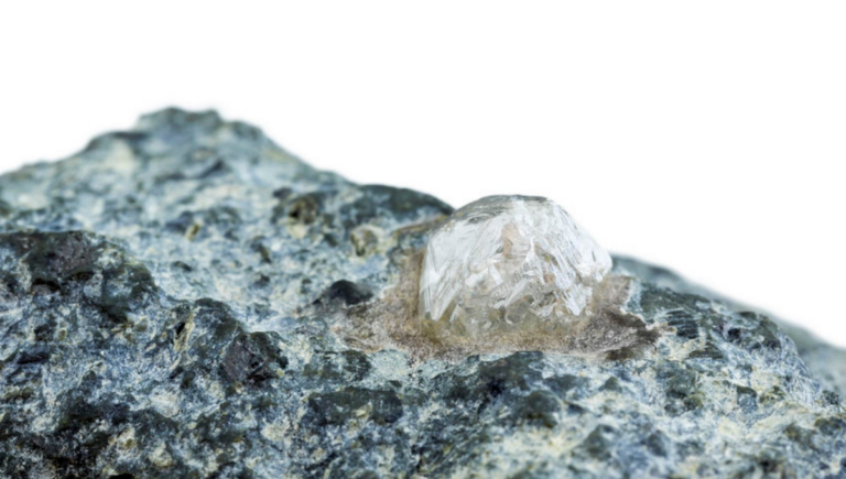 Read more about the article Lab-Grown Diamonds vs. Natural Diamonds…Weird Science?